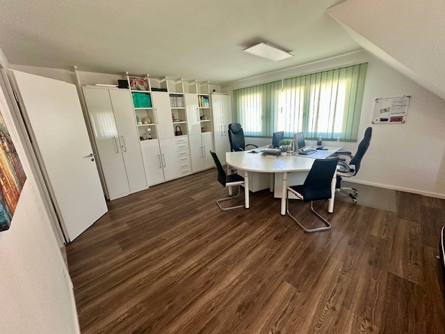 Moderne Zahnarztpraxis mit 3 Behandlungszimmern in attraktiver Lage von Kaiserslautern