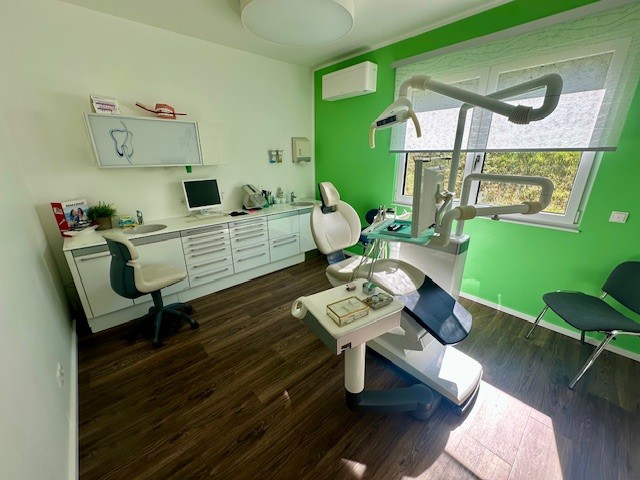 Moderne Zahnarztpraxis mit 3 Behandlungszimmern in attraktiver Lage von Kaiserslautern